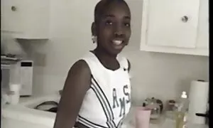 M na-eto eto na-enye ...