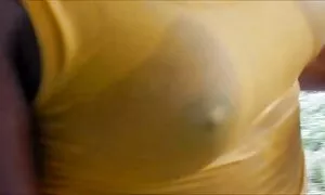 Twerks ebony kpuchir ...